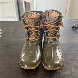 Sperry Olive Green & Tan Lace-Up Duck Boots